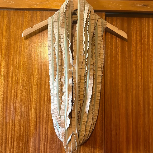 3 unworn Neck Rag fashion infinity scarves - 2 with metallic fibers, 1 without. - Picture 2 of 8